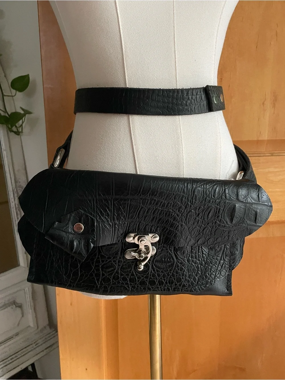 Crocodile Leather Belt Bag Wrap Around Waist Convertible Crossbody Adjustable